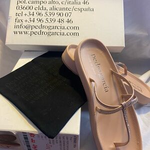 Pedro Garcia Women's Tan Sandals 10